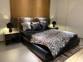 Villa Modern Luxury Italian Wild Unique Design Bed